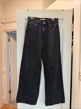 Levi’s wide leg Jean